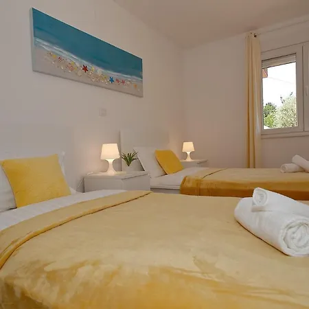 Villa Beautiful L&t Nin *