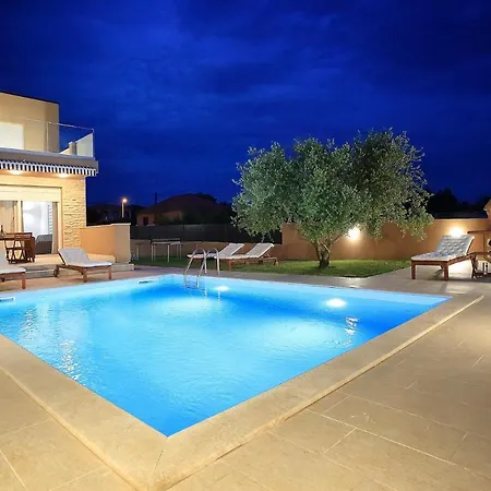 Beautiful L&t Nin Villa *
